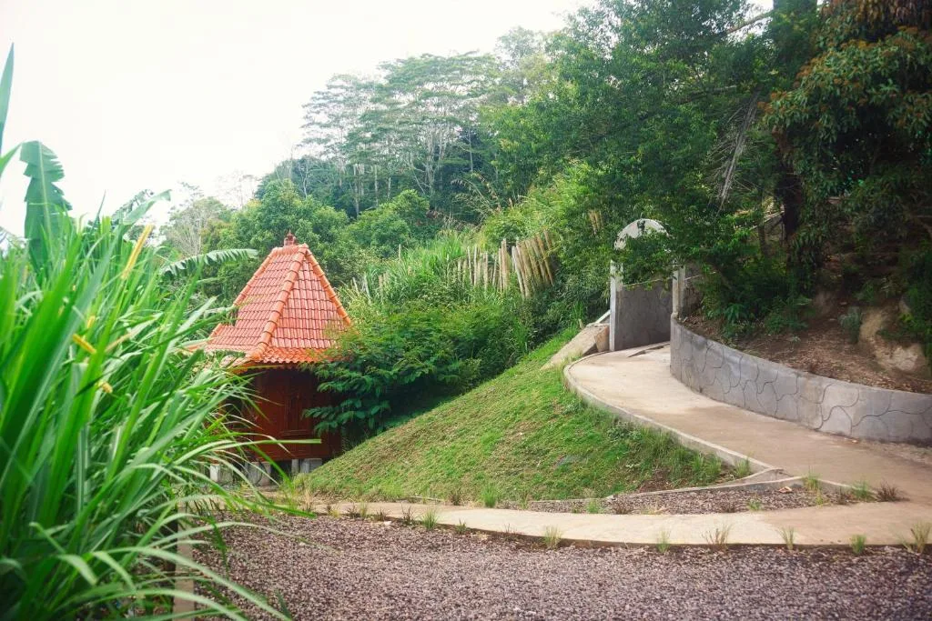 Arkaluna Resort & Adventure: another view