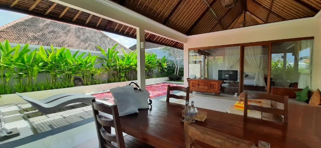 Avery Le Nixsun Villas Ungasan: another view