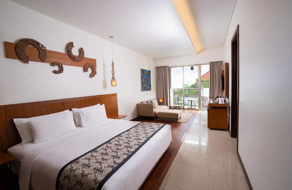 MERUSAKA Nusa Dua: another view