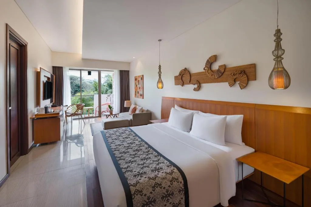 MERUSAKA Nusa Dua: another view