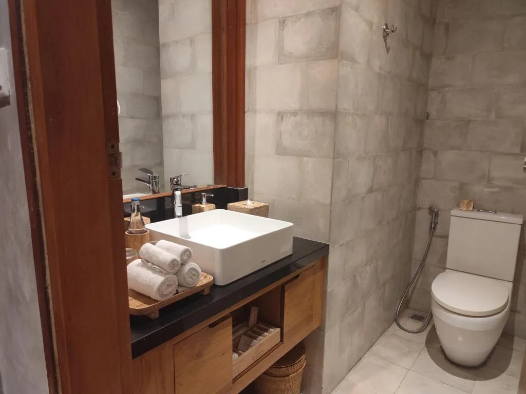 Purana Suite Ubud: another view