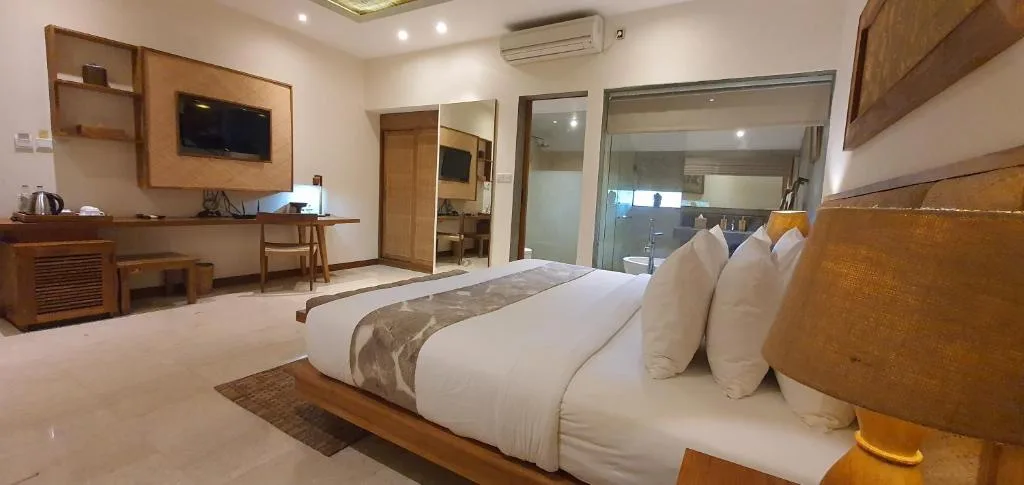 Purana Suite Ubud: another view