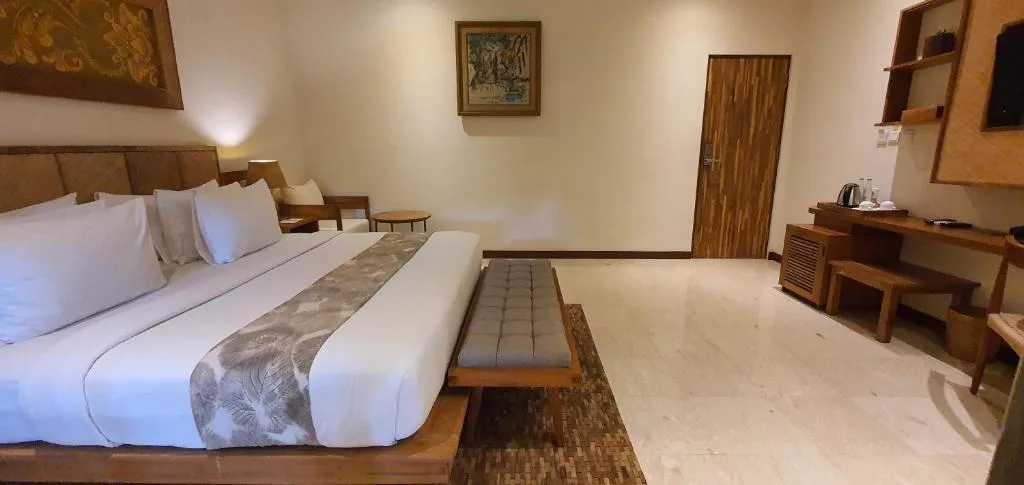 Purana Suite Ubud: another view