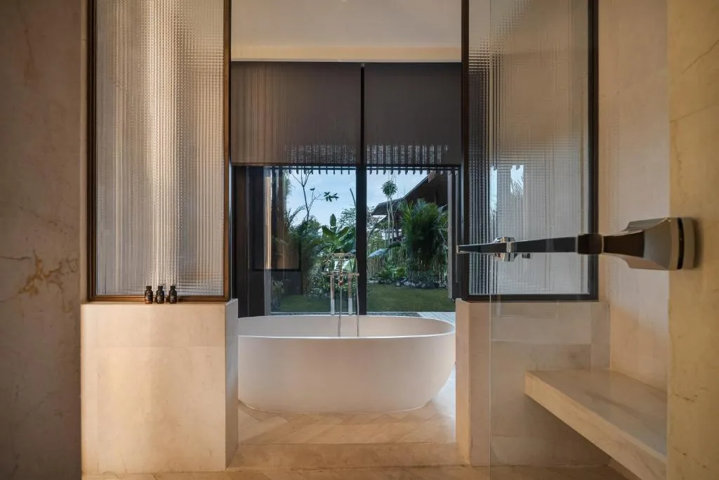 The Meru Sanur: another view