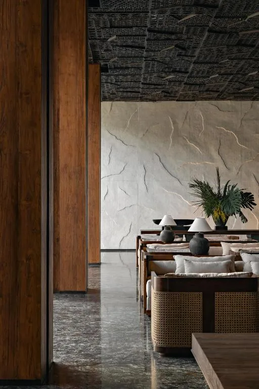 The Meru Sanur: another view